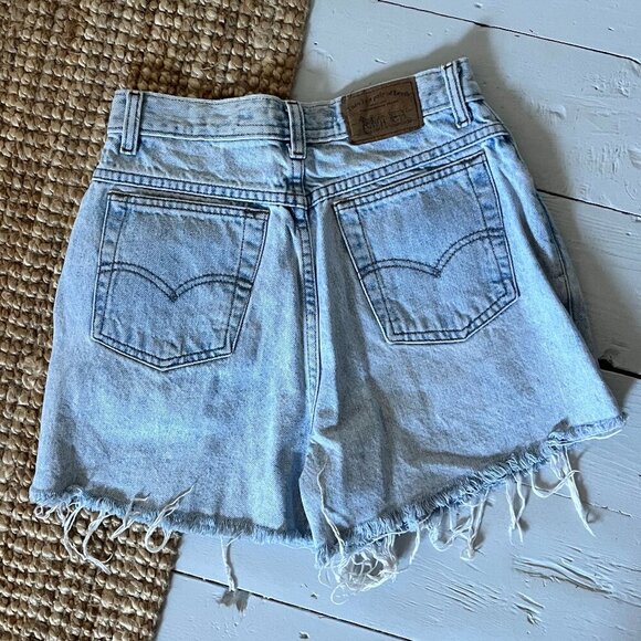 Vintage Levi's 900 Series Shorts - Size 25/26 - Picture 5 of 7